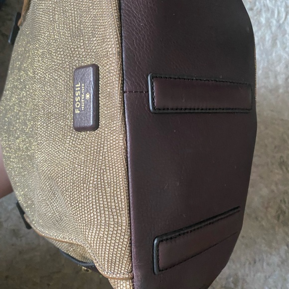 Fossil bag. NWOT. Gold flick and brown leather - Picture 3 of 12
